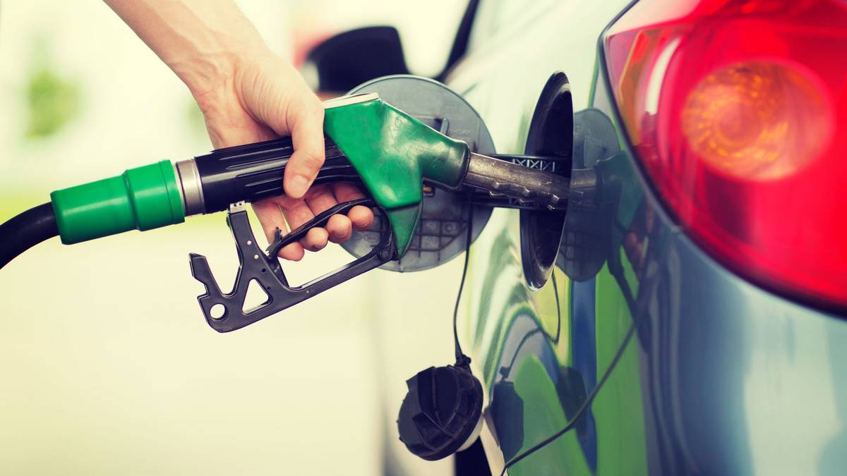 Cena benzyny bezołowiowej 91 powróciła do ponad 3 USD za litr