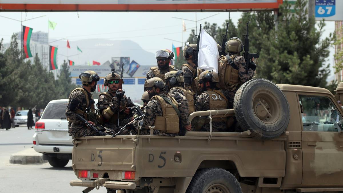 Photo of Afghanistan : les talibans tirent en l’air en fête, faisant deux morts