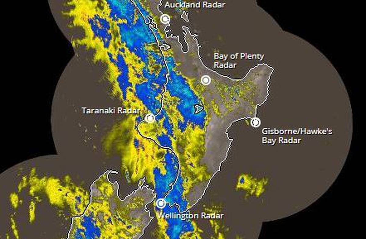Wild Weather Deluge Lightning Thunder As Storm Surges North To