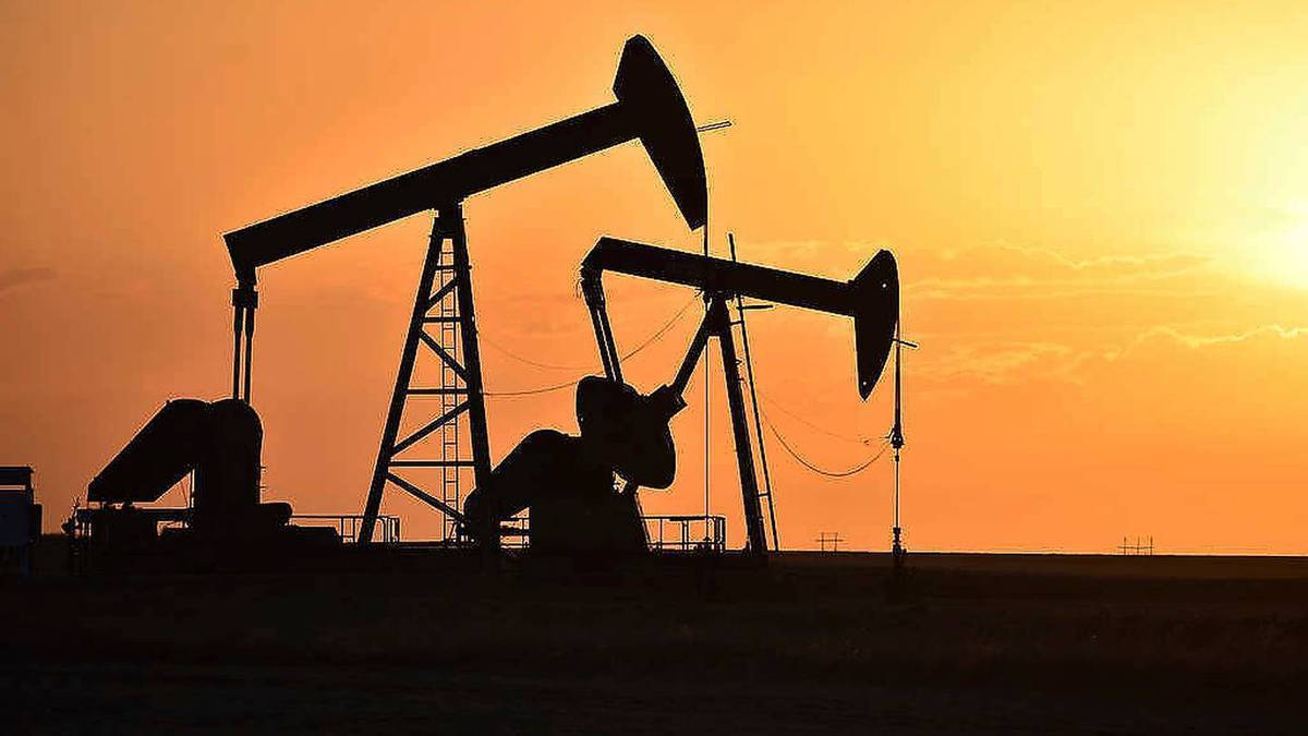 Hossam Dan: Czy ropa nadal szokuje?  Dlaczego duży spadek cen ma znaczenie