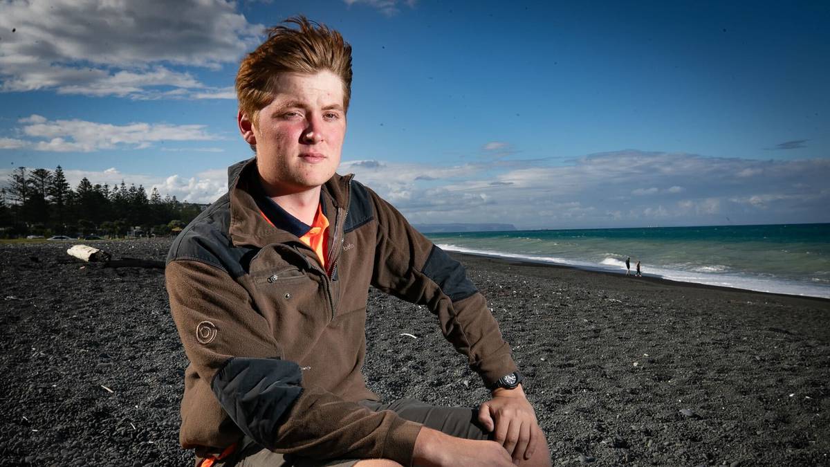 Kayaker who sank off coast won auction for new one while fighting for survival