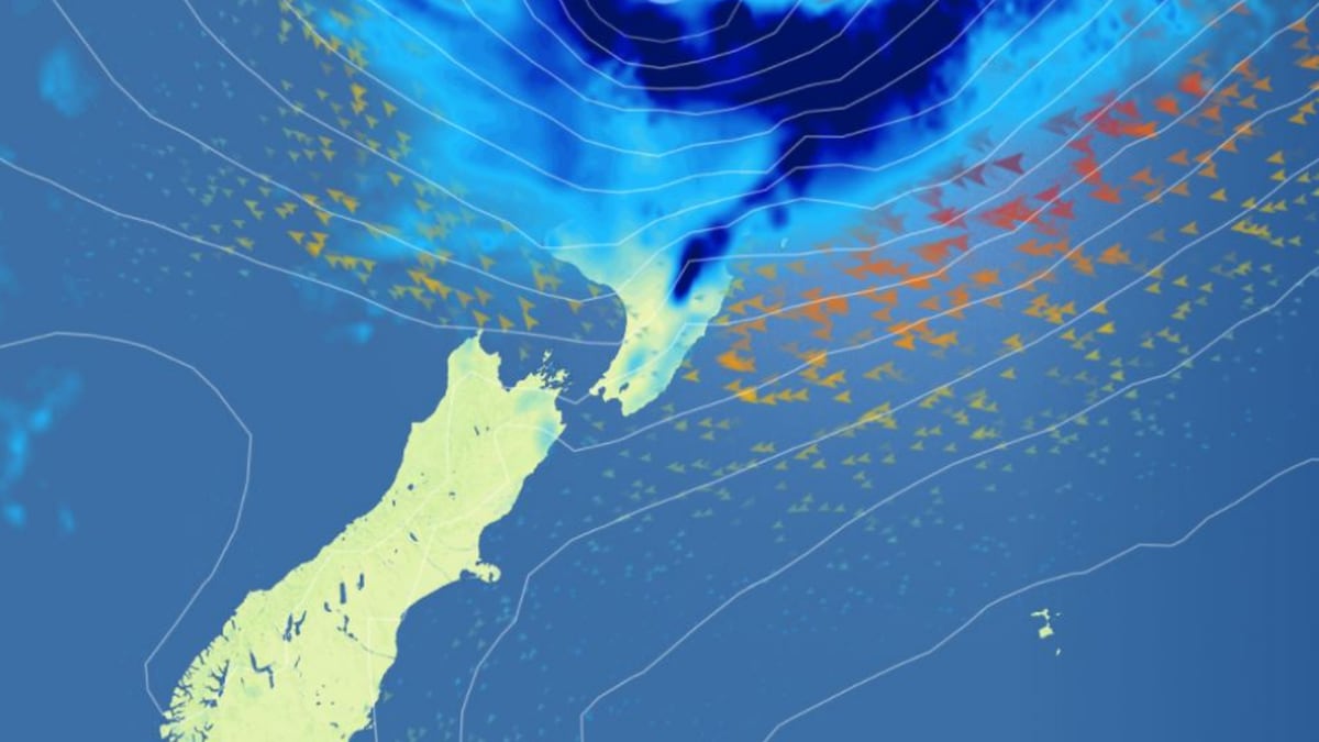 Weather Cyclone Hale to hit North Island tonight, East Coast