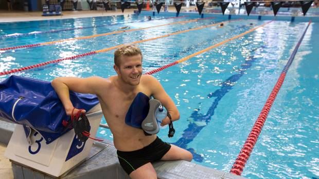 Northland's double Paralympic swimming gold medallist Cam Leslie has added to his collection by winning gold in the Pan Pacific Para Swimming Championships. 