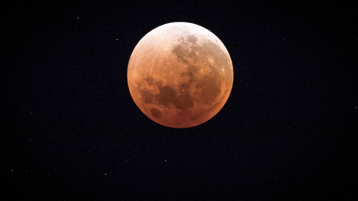 Blood Supermoon The Best Spots To See Tonight S Rare Event Nz Herald