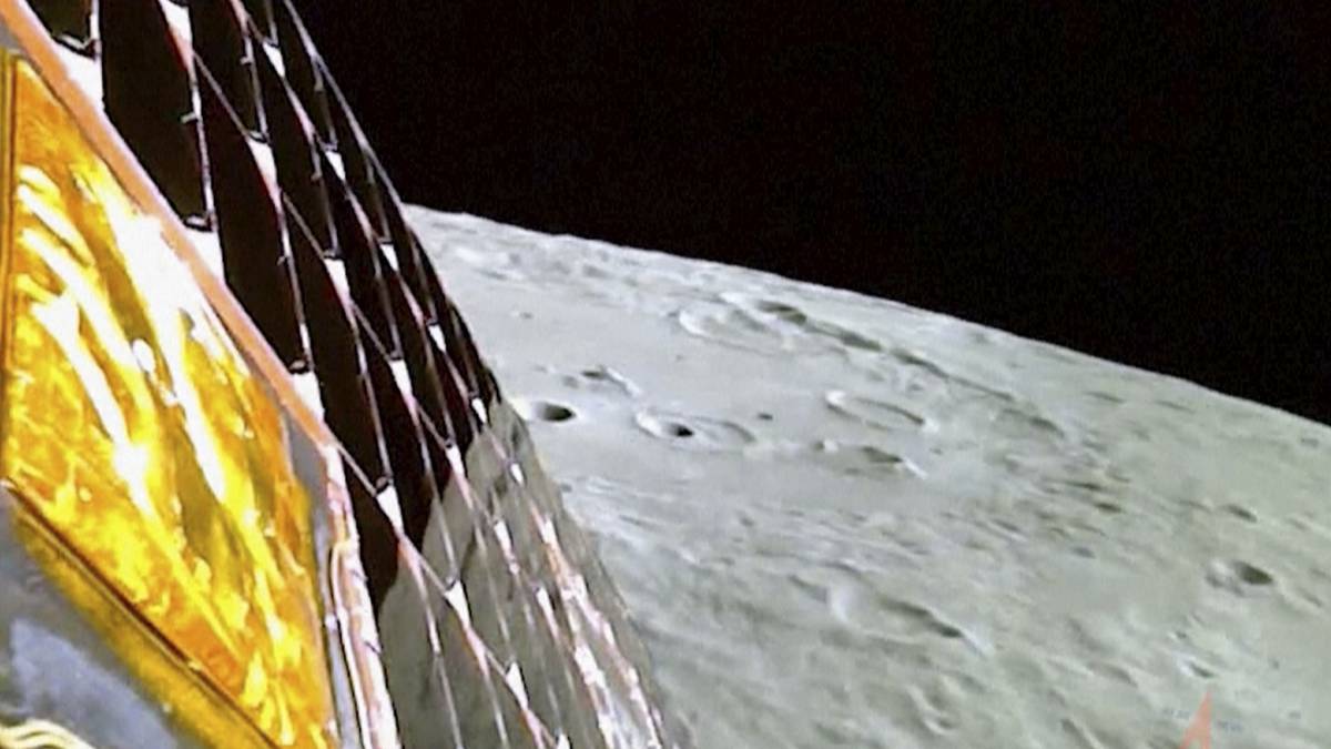 El vehículo lunar de la India camina cerca del polo sur de la Luna