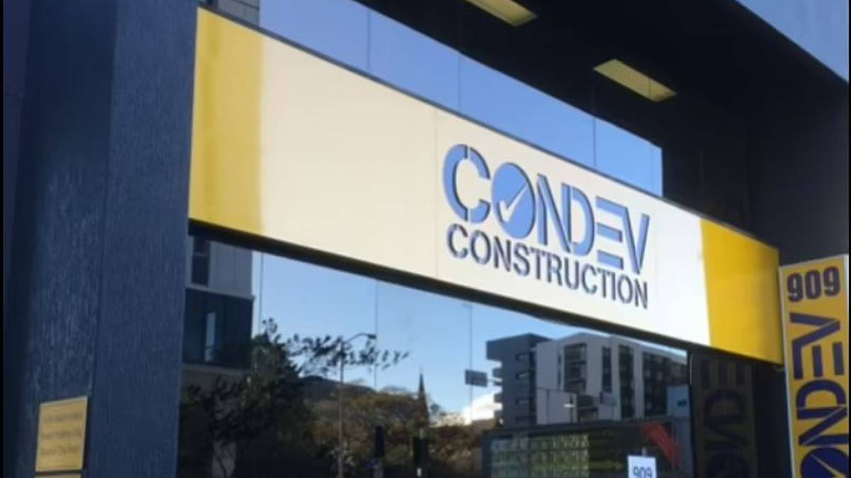 بناء Condev على وشك أن يتم تفكيكه في انهيار صناعي كبير آخر