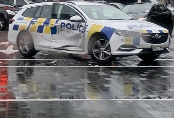 Auckland police incident: Cop car rammed in downtown drama - NZ Herald