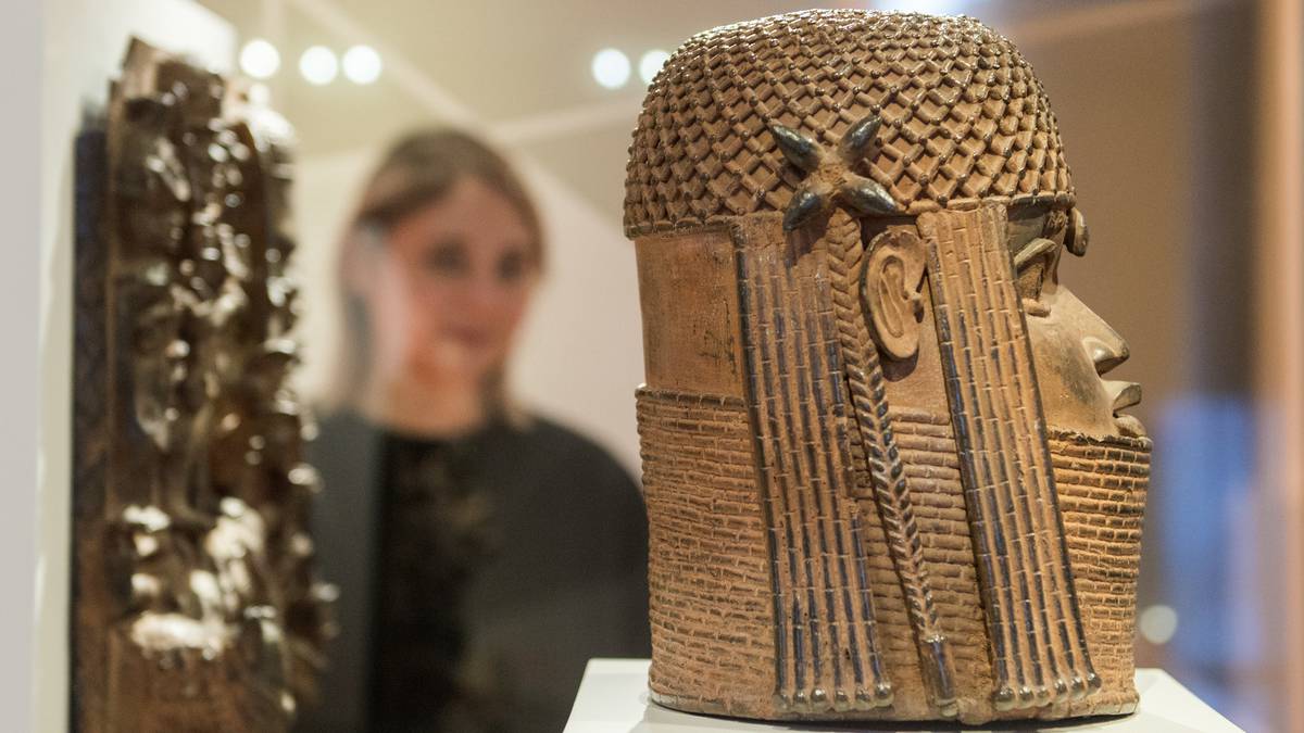 Percakapan: Penjarahan kekaisaran di galeri kota kecil di Selandia Baru?  Kasus aneh ‘Benin bronzes’ Gore