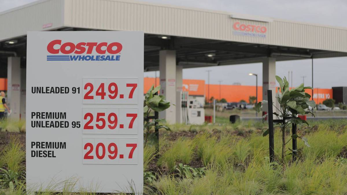 Ceny paliwa osiągnęły najwyższy w historii poziom 3,15 USD za litr w porównaniu z 91 USD w Auckland
