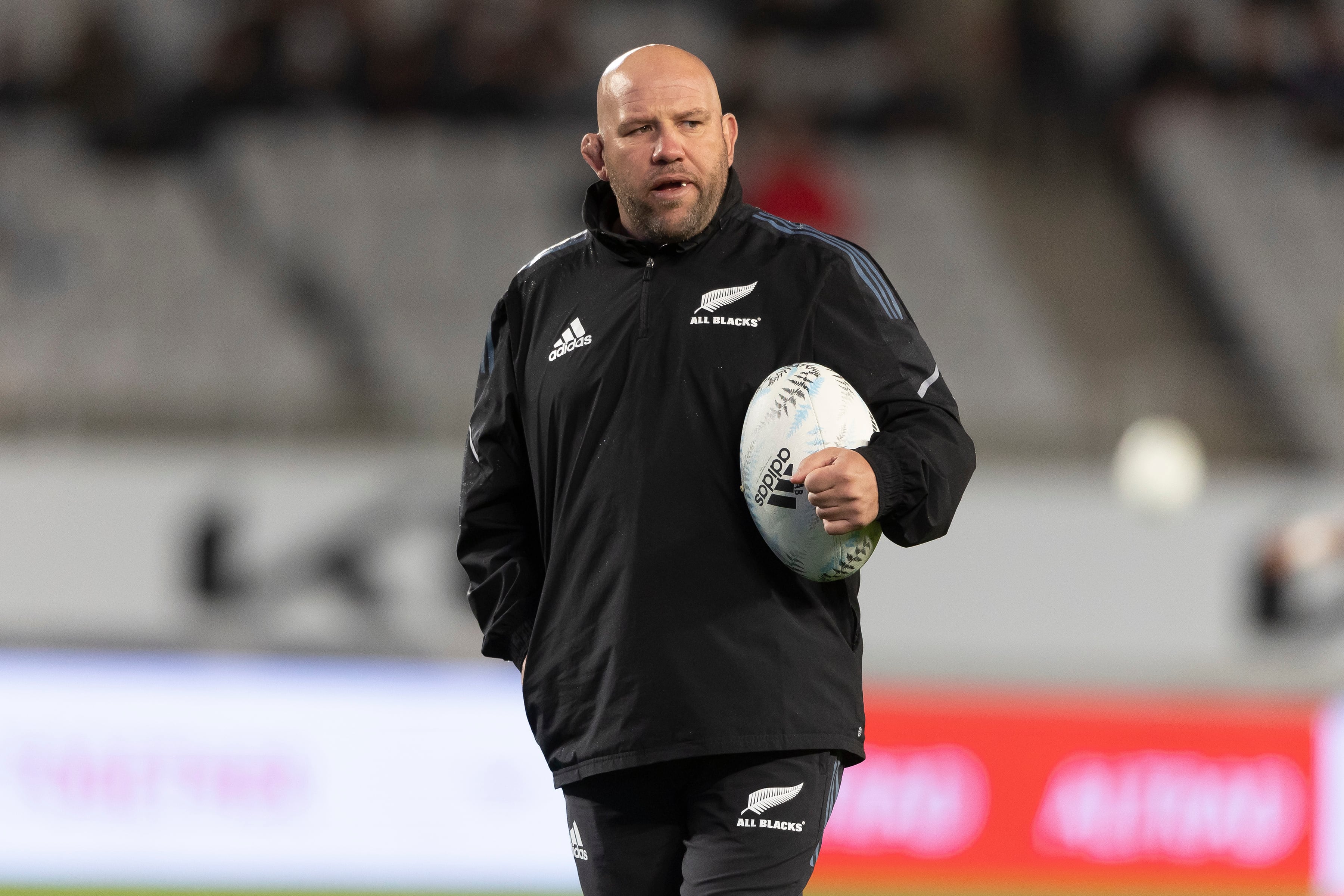 All Blacks à l’étranger : l’entraîneur des attaquants Jason Ryan espère que Shannon Frizell reviendra en Nouvelle-Zélande après son passage au Japon