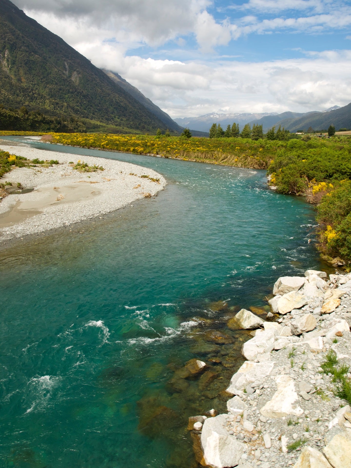 The colours are dazzling along the TranzAlpine route. Photo / Pamela Wade