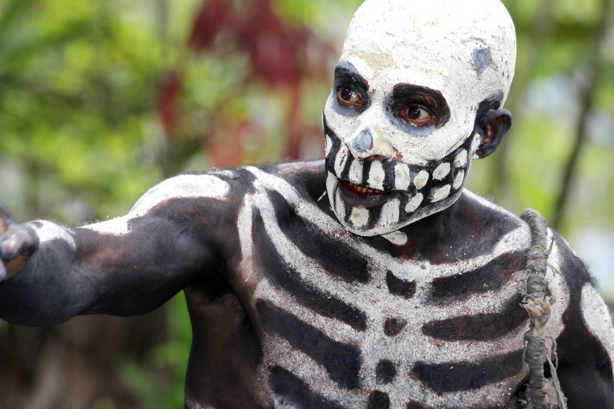 Papua New Guinea A Journey Through The Past Nz Herald