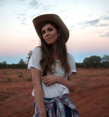 Australian Singer Really Is A Country Woman Nz Herald