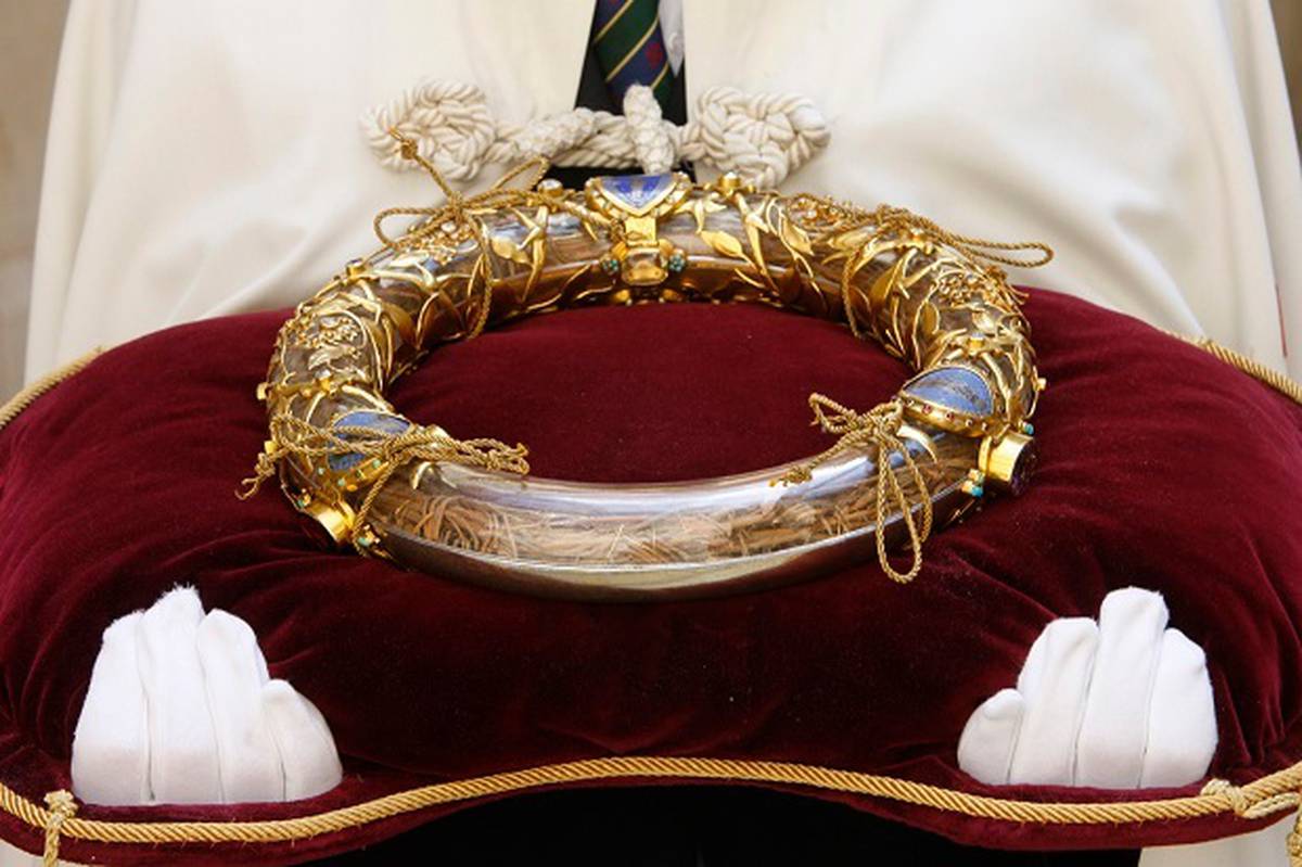 The True Story Of The Crown Of Thorns Of Jesus Christ