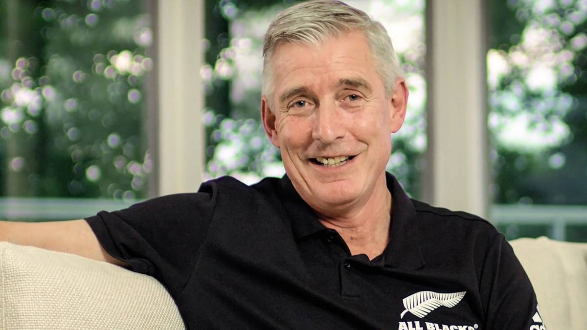 air-new-zealand-s-greg-foran-asks-staff-to-tell-him-where-money-is