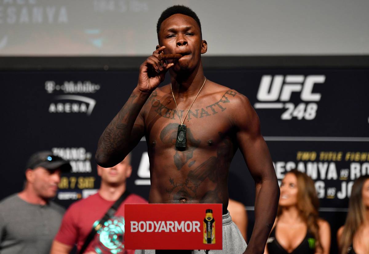 Ufc 248 Israel Adesanya Makes Presence Felt In Final Face