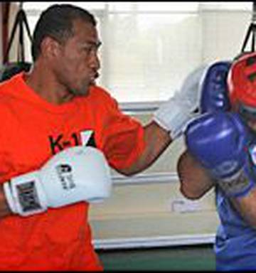 Kickboxing Fighting Among Friends Nz Herald