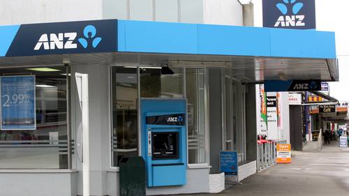 Anz S Loan Calculator Problem Hits 100 000 Customers Nz Herald