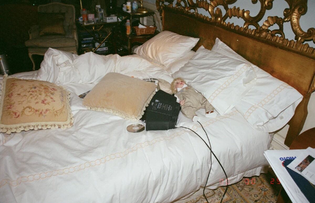 Revealed Michael Jackson Had Creepy Doll On His Death Bed