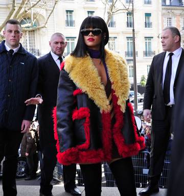 Photos The Many Looks Of Rihanna Nz Herald
