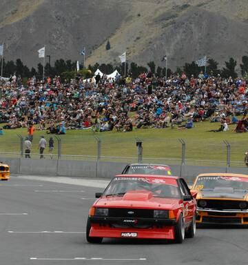 Flat Out Summer Fun At Highlands Motorsport Park Nz Herald