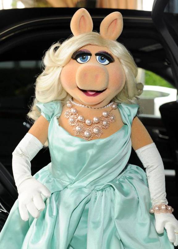 Style File The Evolution Of Miss Piggy's Glamorous Style NZ Herald