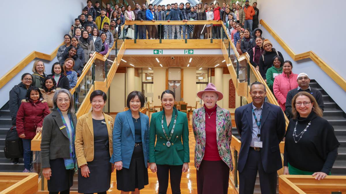 Rotorua: 2019’dan bu yana ilk kez uluslararası öğrencileri resmi bir törenle kabul ediyor