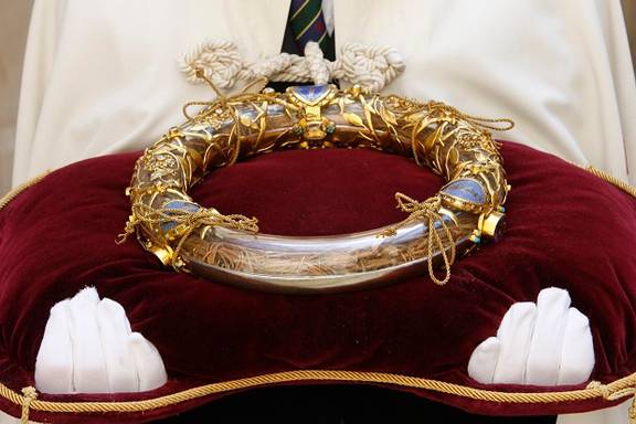 Nevertheless a billion aesthetic The real story of Jesus Christ's crown of thorns - NZ Herald