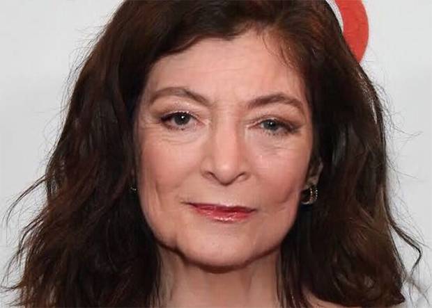 Pop idol Lorde couldn't avoid the spotlight with fans putting an image of the 22-year-old through the 'old' face filter. 