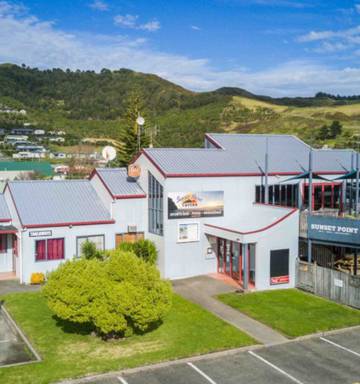 International Interest In Sale Of Hawke S Bay Pub Sunset Point