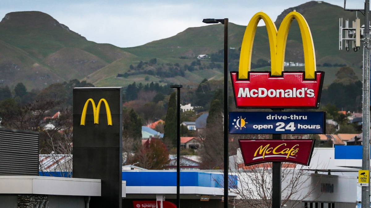 Szukać pracy?  McDonald’s od razu zatrudnił 2000 pracowników Kiwi