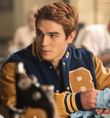 Kiwi Star Kj Apa Earns More Than 60k Per Episode On Riverdale Nz Herald