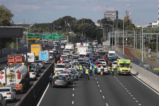 The crash in the city-bound lanes of the Southern Motorway. Photo / Doug Sherring 