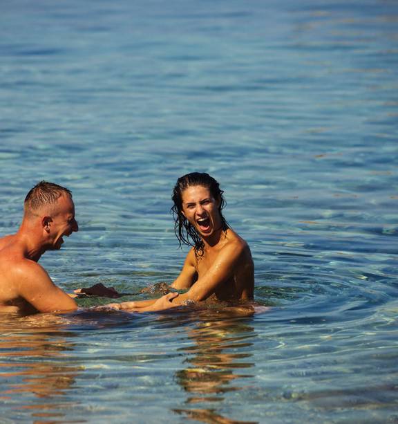 Public Nude Beach Photo Shoot - Comment: Nothing wrong - and lots right - with a bit of public nudity - NZ  Herald