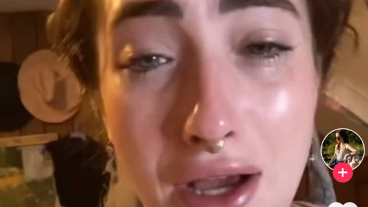 Wanita menelan Apple AirPod setelah mengira itu sebagai obat penghilang rasa sakit