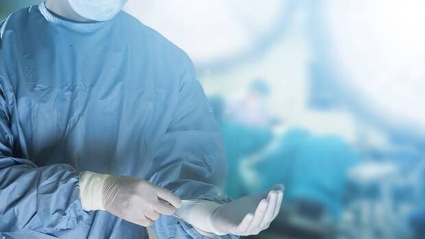 A neurosurgeon has been asked to apologise after cutting into the wrong part of a patient's skull. Photo / 123RF