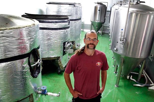 Andrew Henshaw Opening Commercial Beer Brewery Roots Brewing Co In Whanganui Nz Herald