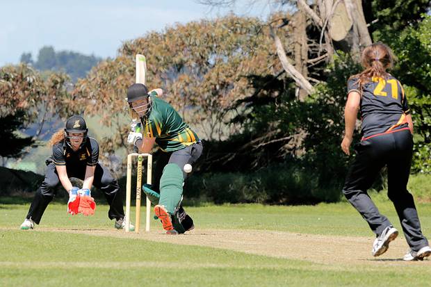 Jess Watkin batting for the Central Hinds against Wellington on her home pitch at Victoria Park in 2016. The bowler, Amelia Kerr, is now Watkin's White Fern's team mate. 