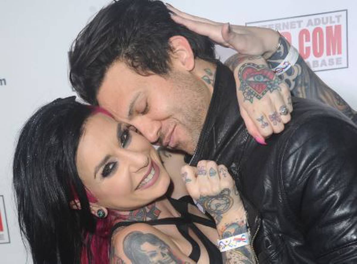 The secret life of married porn stars pic