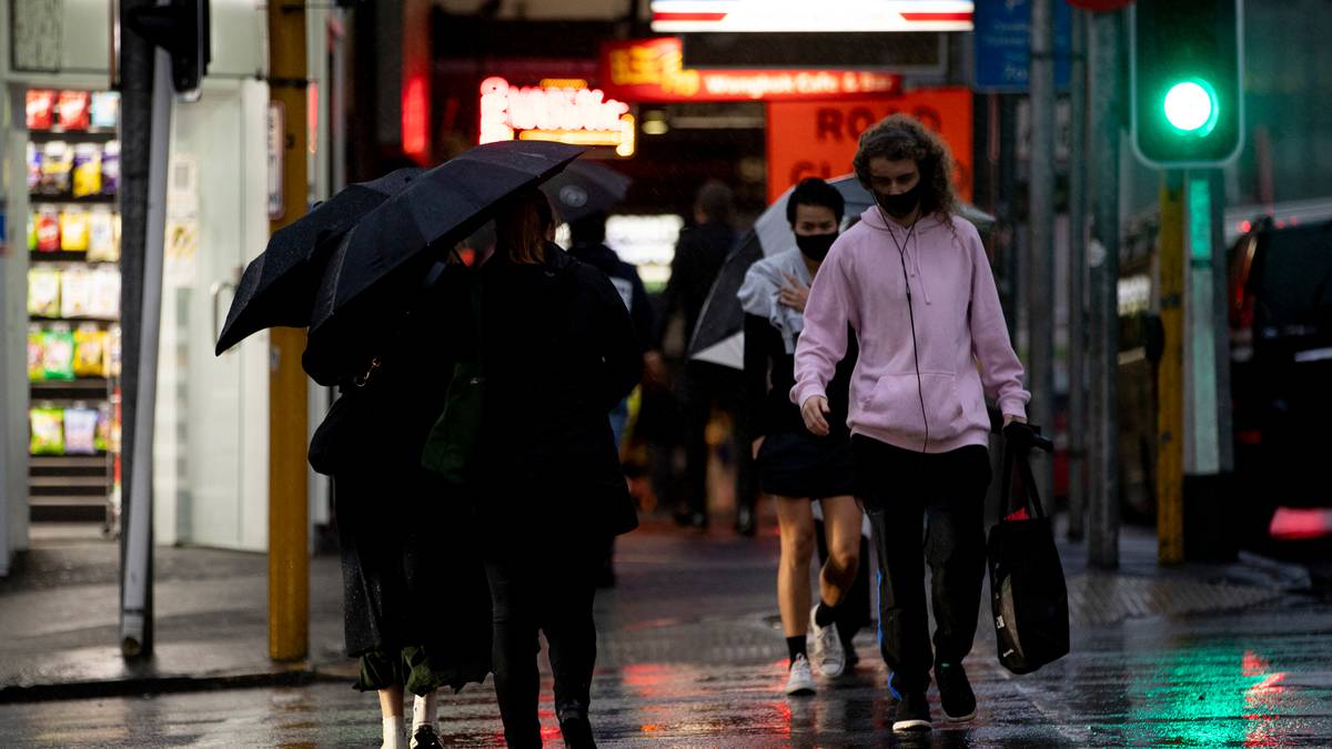 Epidemia Covid 19 Omicron: Jacinda Ardern odwraca się od spekulacji Nowa Zelandia powróci na czerwone światło po ponad 3000 wzrostów w przypadkach