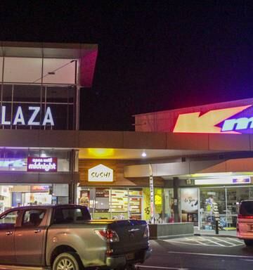 Kmart Steps In To Offer New Jobs To Warehouse Workers Nz Herald