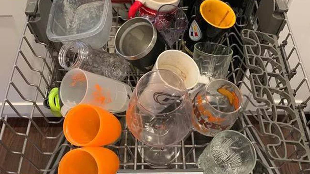Côté mouchoir : 13 septembre : La première fois que le lave-vaisselle est chargé
