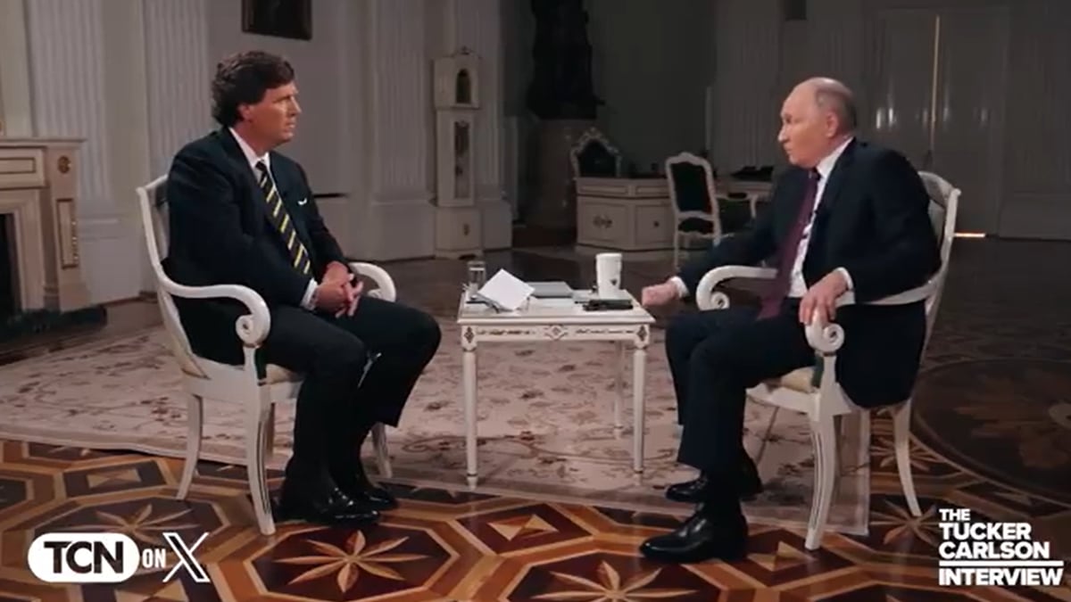 Były prezenter Fox, Tucker Carlson, opublikował w mediach społecznościowych wywiad z Władimirem Putinem