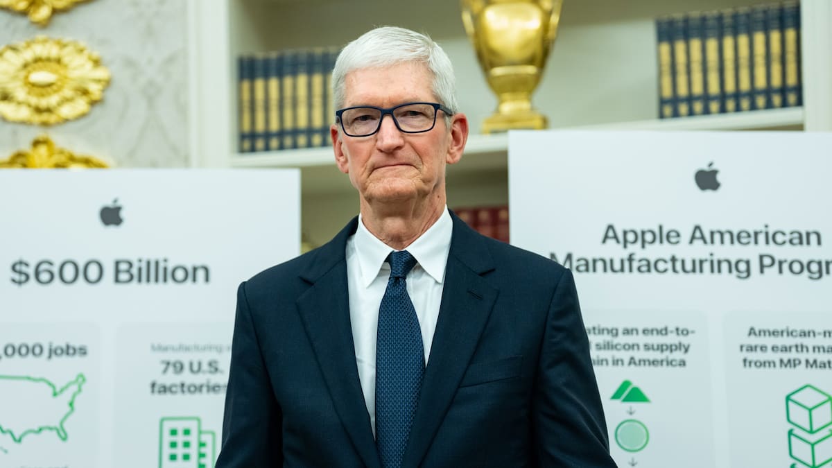 Apple pledges trillion to US, boosting investment plans Apple pledges trillion to US, boosting investment plans
