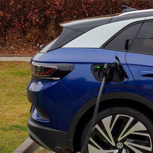 EV boom accelerates with second week of record sales