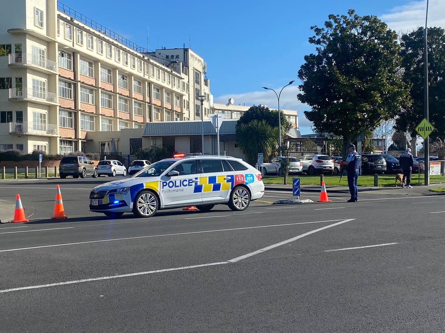 Hawke's Bay Hospital is surrounded by police officers. Photo / Jack Riddell