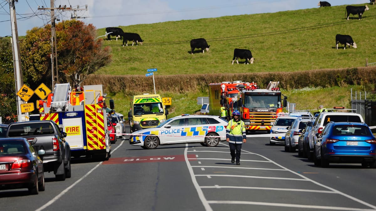One person dead in Māngere house fire, four occupants survive One person dead in Māngere house fire, four occupants survive