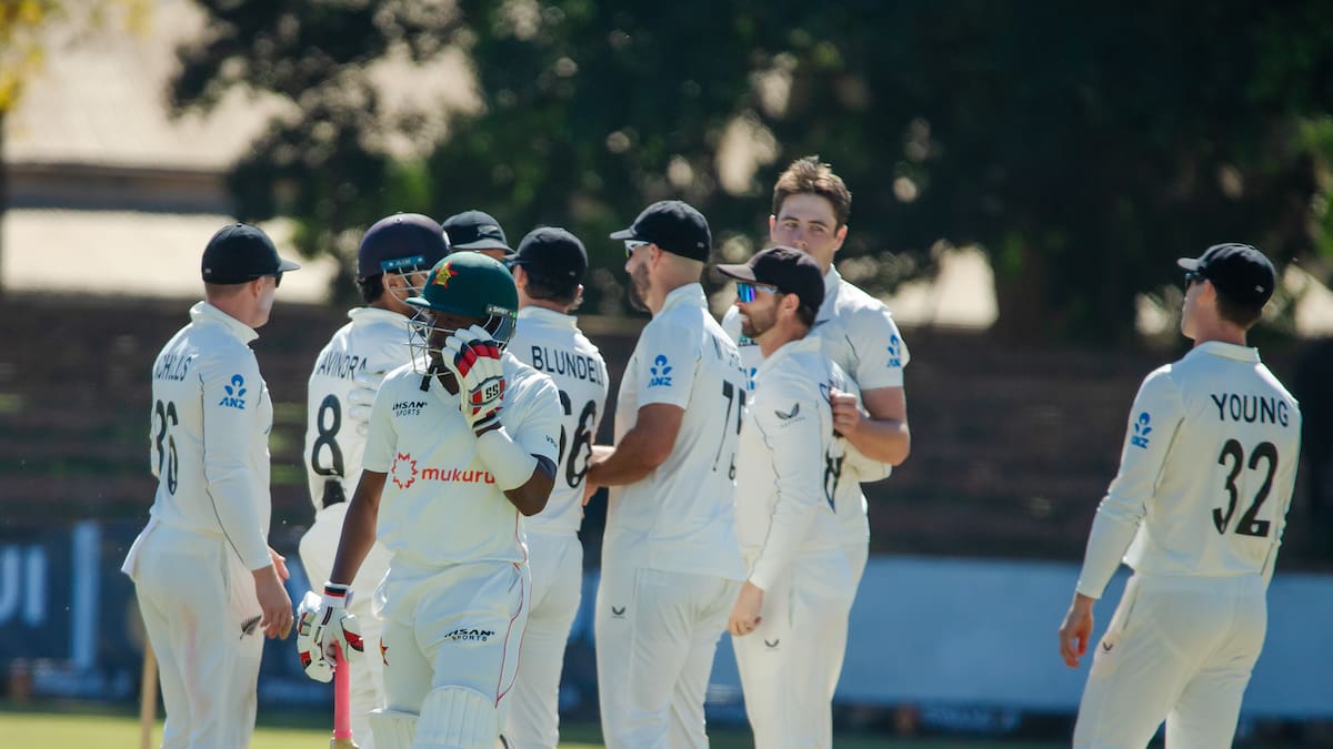 Henry takes nine as Black Caps smash Zimbabwe inside three days Henry takes nine as Black Caps smash Zimbabwe inside three days