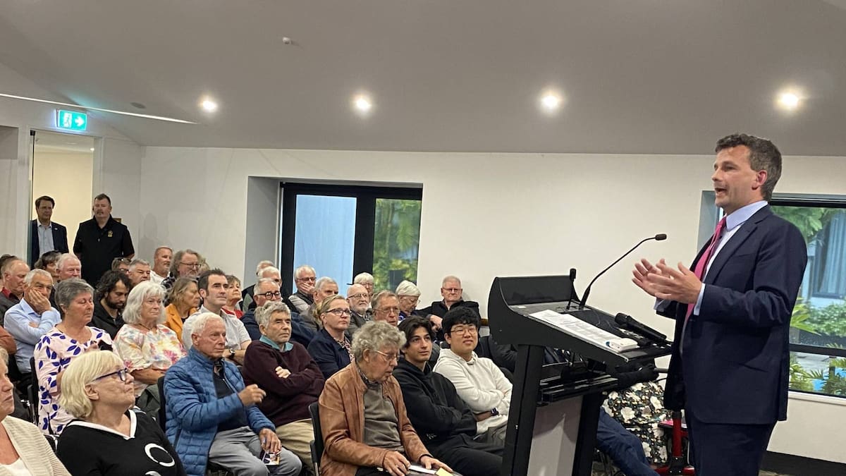 Seymour refuses to ‘bow down’ to his hapū leaders over Treaty Principles Bill Seymour refuses to ‘bow down’ to his hapū leaders over Treaty Principles Bill