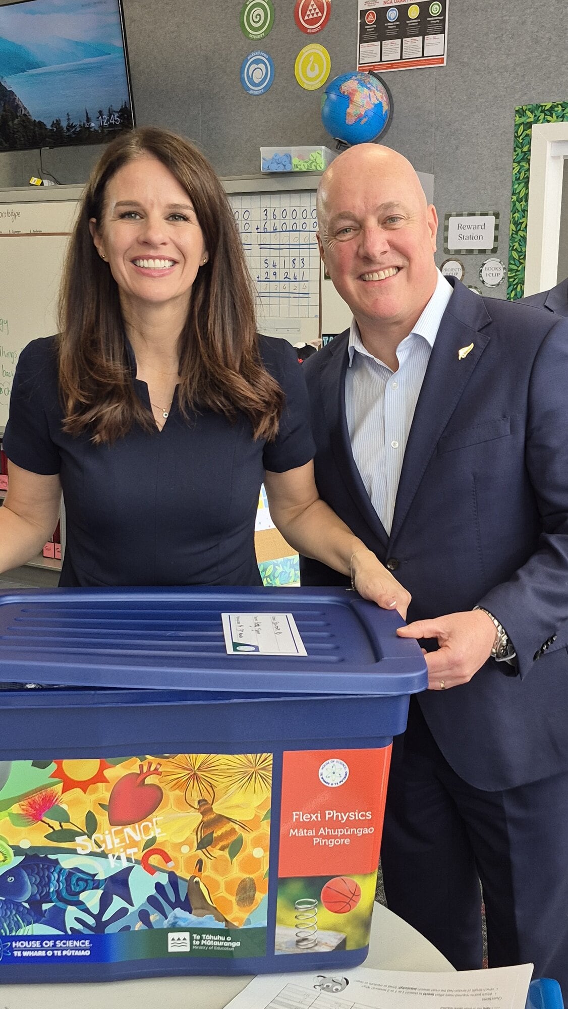  Prime Minister Chris Luxon and Minister of Education Erica Stanford with one of the House of Science kits Photo / Supplied.